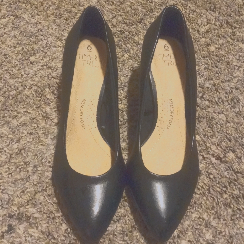 2 inch heels - Picture 1 of 2